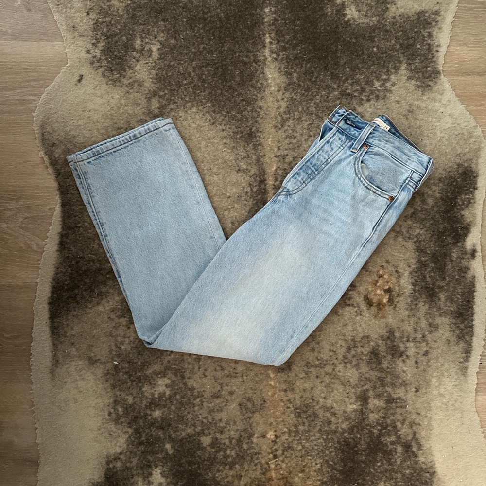 Levis